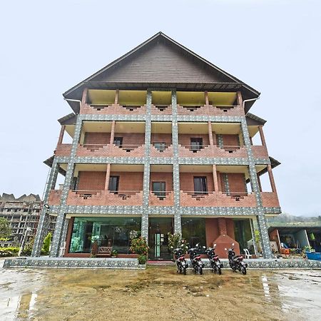 Oyo 90722 D'Puncak Hotel Камерън Хайлендс Екстериор снимка